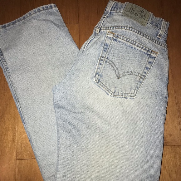 Levis size 5/6 short Guy’s Fit - Picture 4 of 4